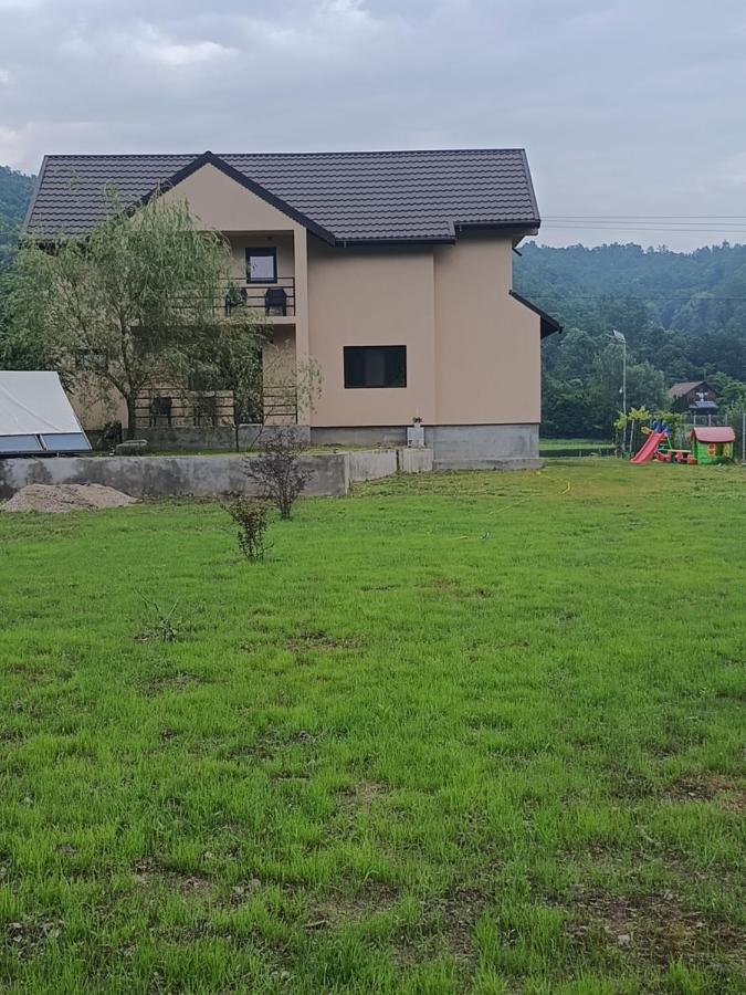 Casa Colt De Rai Lejlighed Ogradina Eksteriør billede
